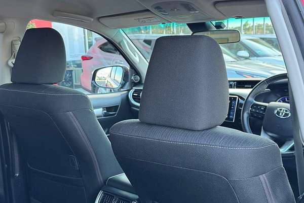 2020 Toyota Hilux SR5 GUN126R 4X4