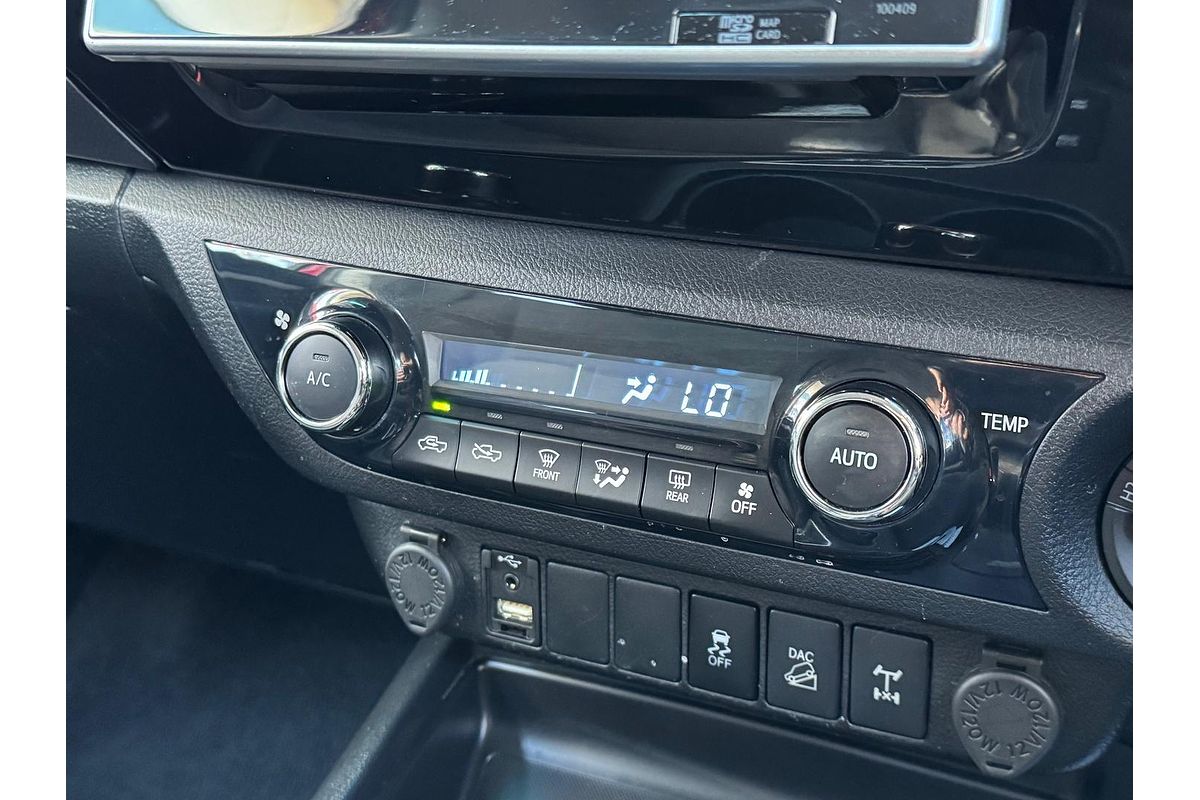 2020 Toyota Hilux SR5 GUN126R 4X4