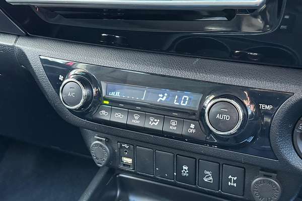2020 Toyota Hilux SR5 GUN126R 4X4
