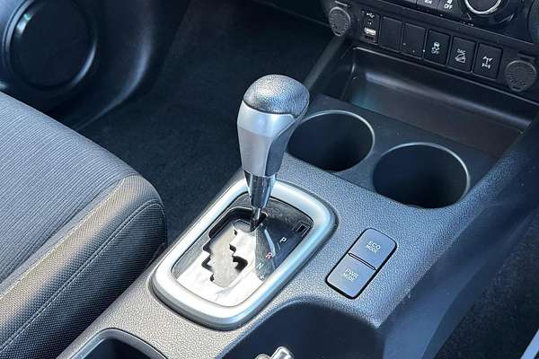 2020 Toyota Hilux SR5 GUN126R 4X4
