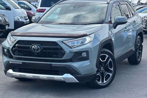 2019 Toyota RAV4 Edge AXAA54R