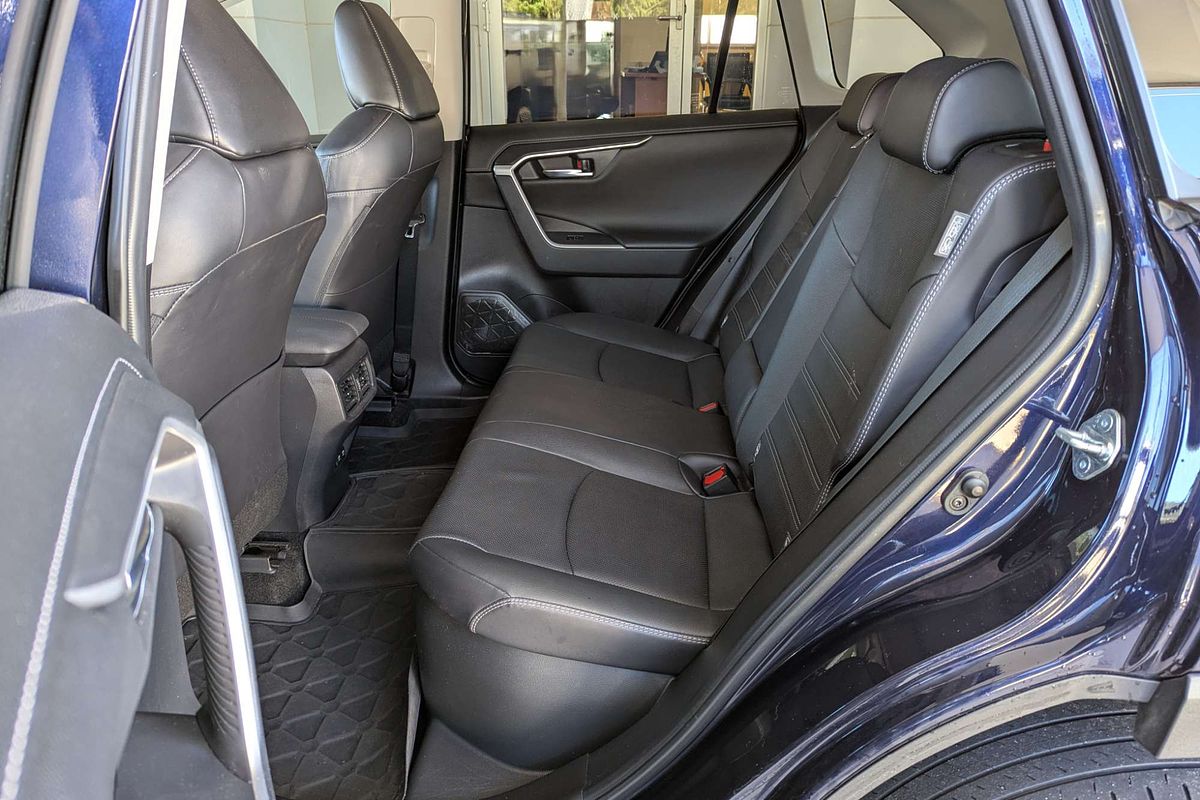2022 Toyota RAV4 Cruiser AXAH54R