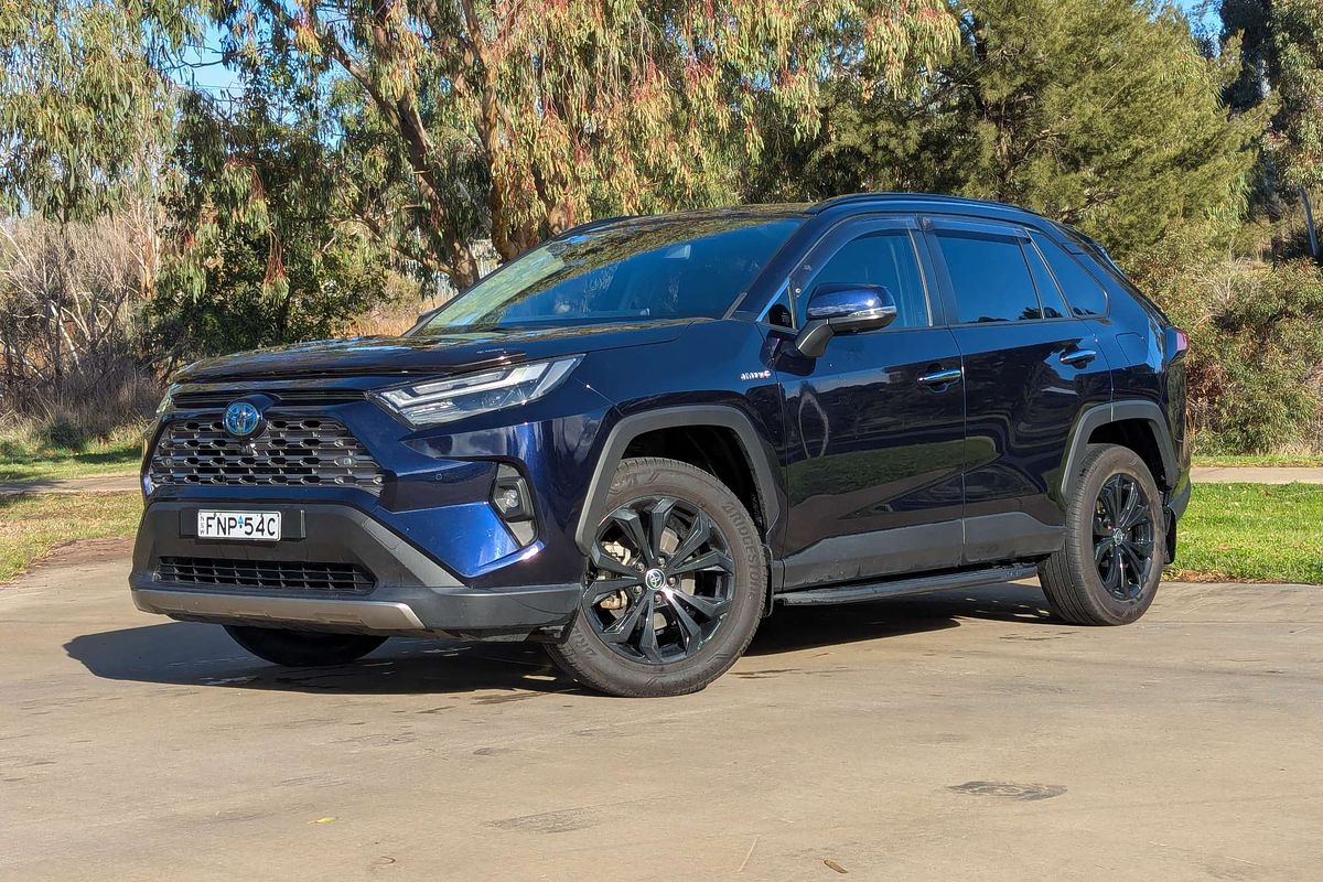 2022 Toyota RAV4 Cruiser AXAH54R