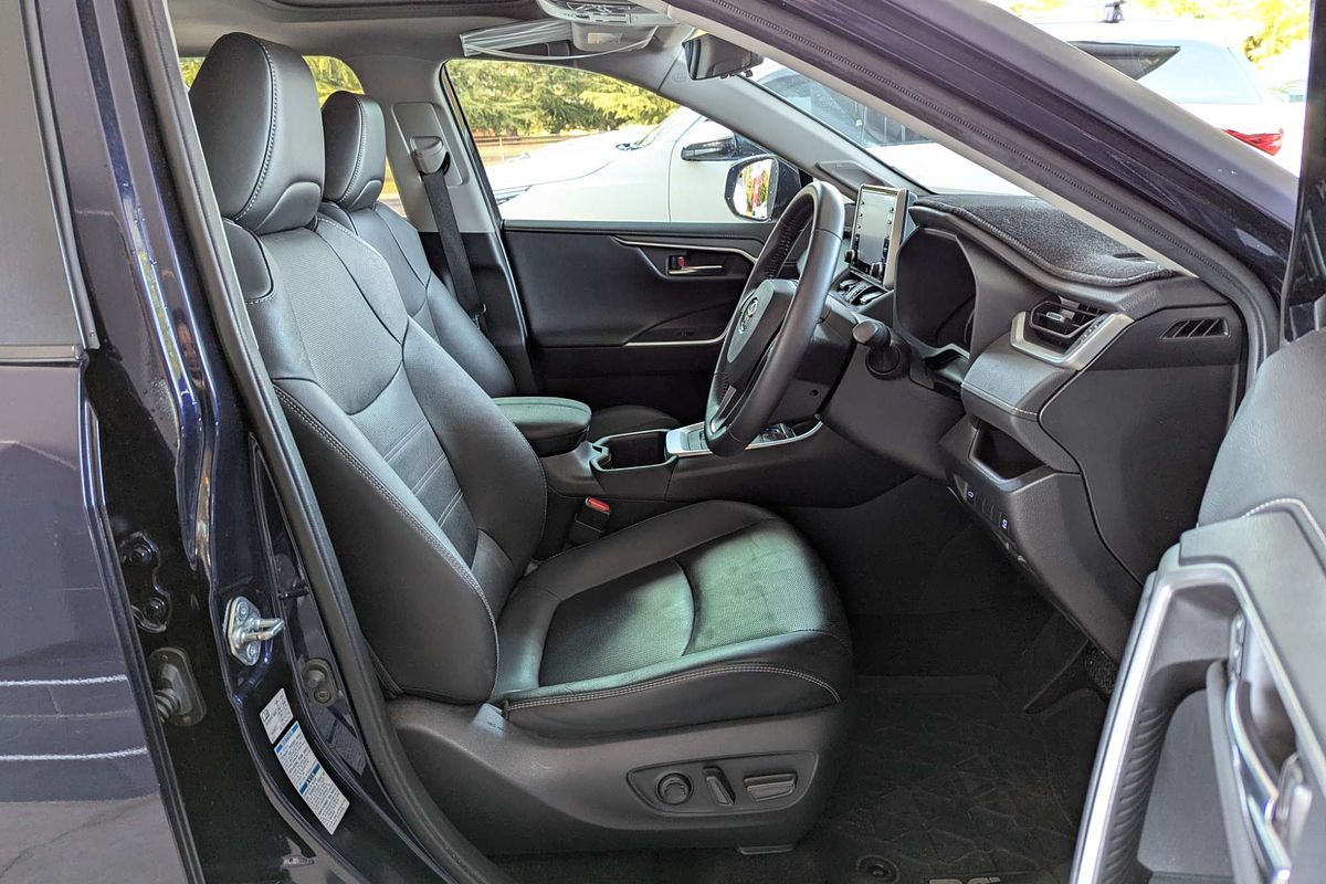 2022 Toyota RAV4 Cruiser AXAH54R