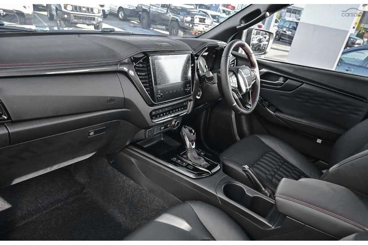 2025 Isuzu D-MAX X-TERRAIN 4X4