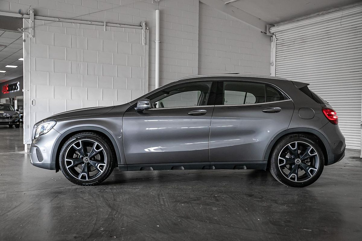 2017 Mercedes-Benz GLA-Class GLA250 X156