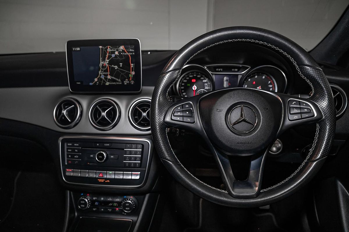 2017 Mercedes-Benz GLA-Class GLA250 X156