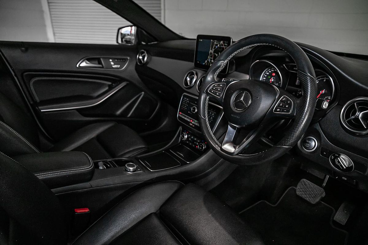 2017 Mercedes-Benz GLA-Class GLA250 X156