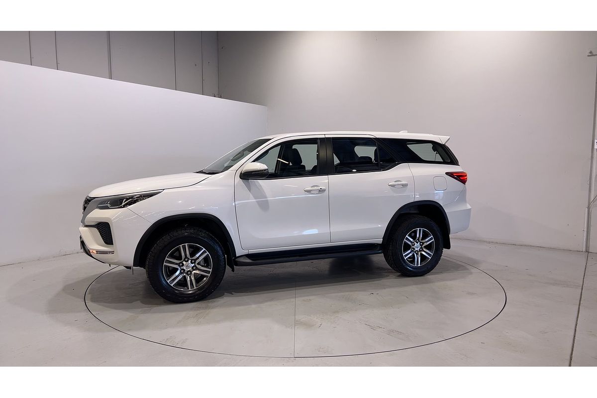 2023 Toyota Fortuner GX GUN156R