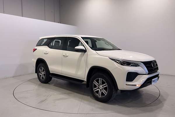 2023 Toyota Fortuner GX GUN156R