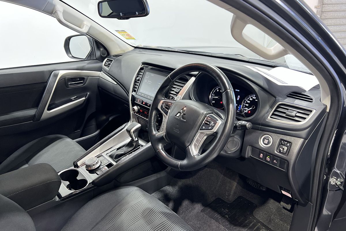 2023 Mitsubishi Pajero Sport GLS QF