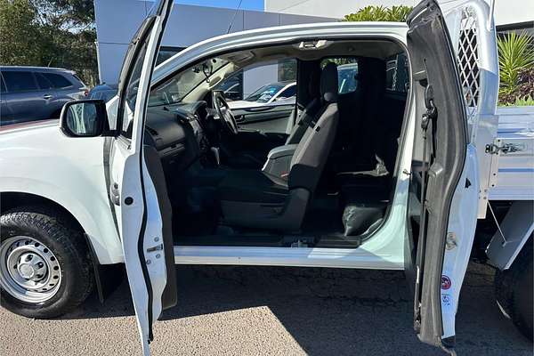2015 Isuzu D-MAX SX 4X4