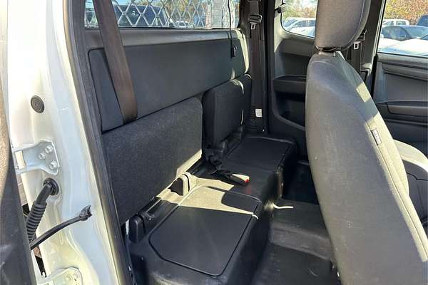 2015 Isuzu D-MAX SX 4X4