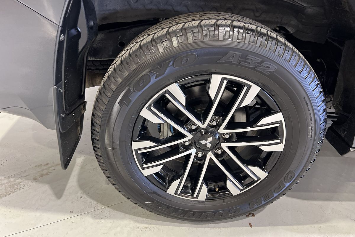 2023 Mitsubishi Pajero Sport GLS QF