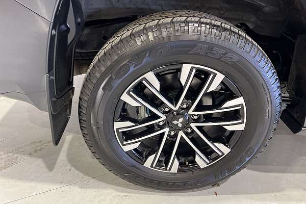 2023 Mitsubishi Pajero Sport GLS QF