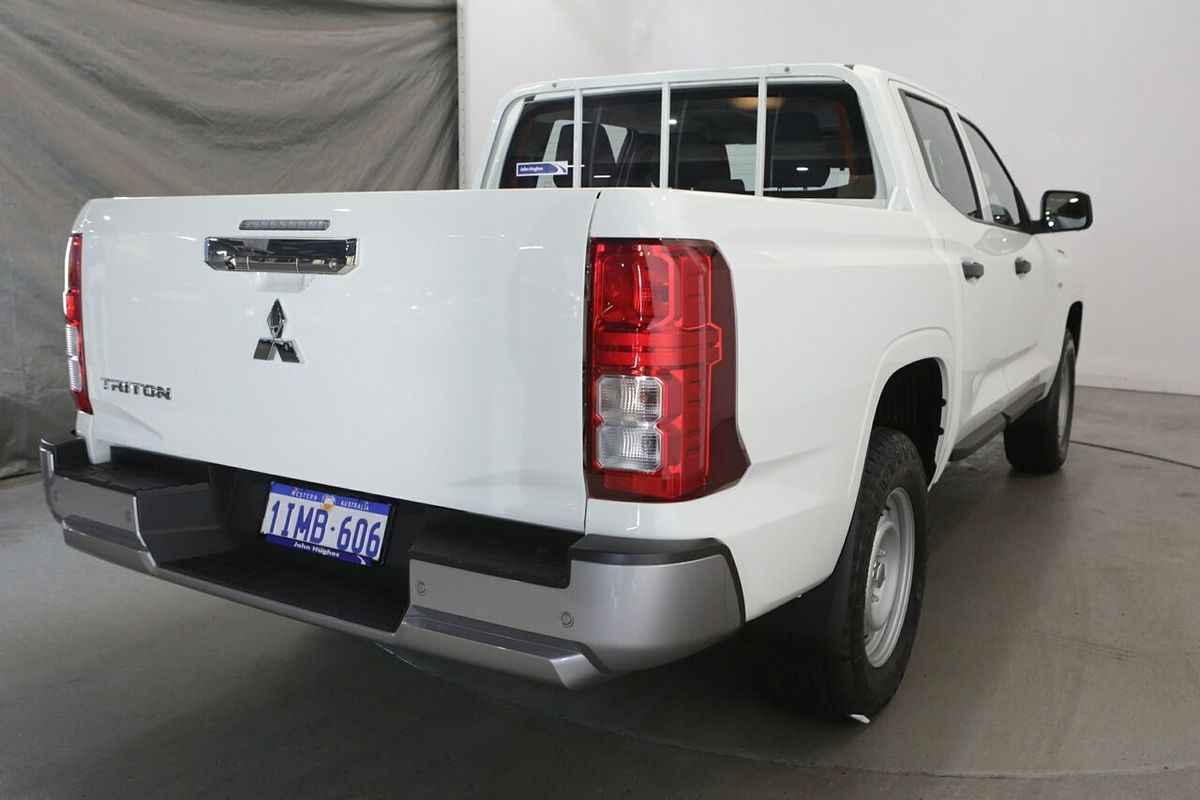 2024 Mitsubishi Triton GLX MV 4X4