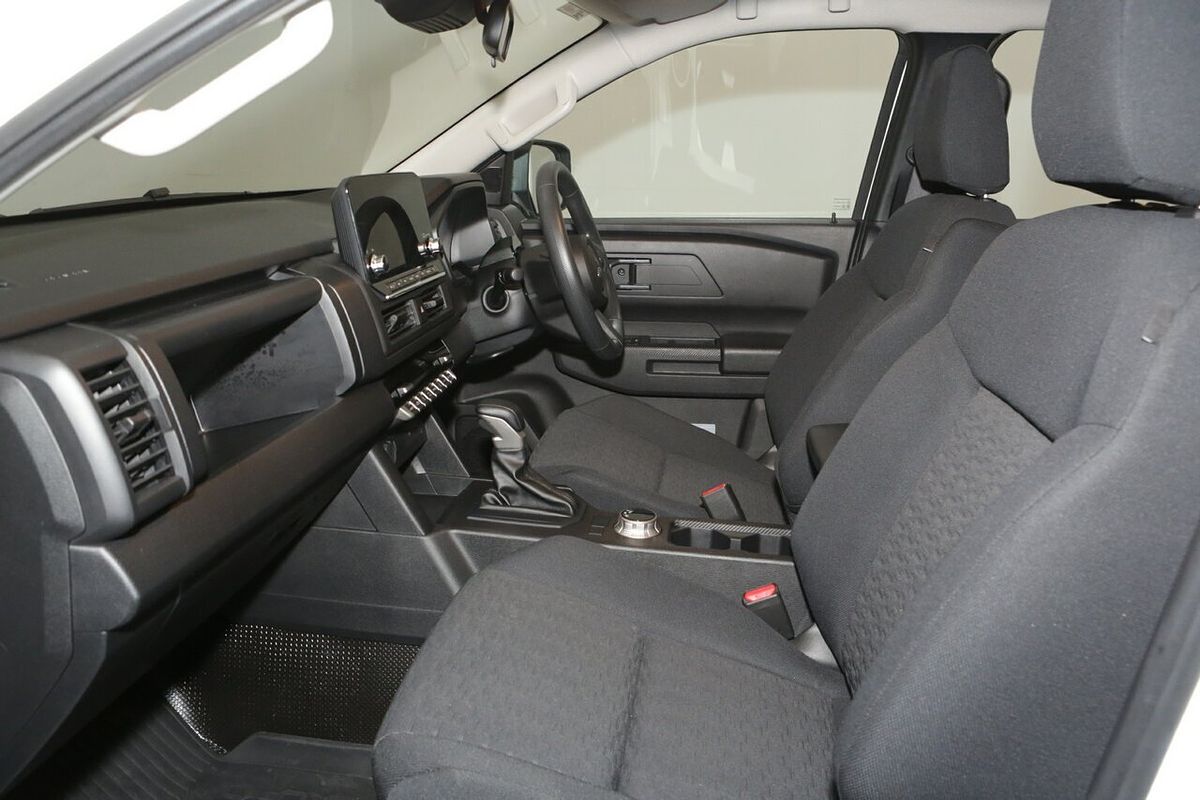 2024 Mitsubishi Triton GLX MV 4X4