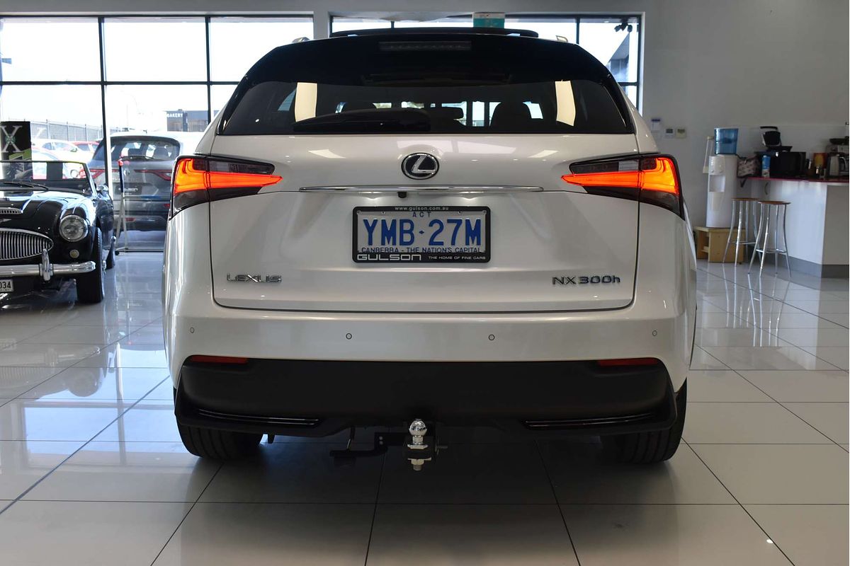2017 Lexus NX NX300h Luxury AYZ10R