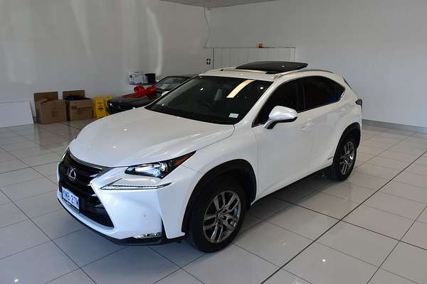 2017 Lexus NX NX300h Luxury AYZ10R