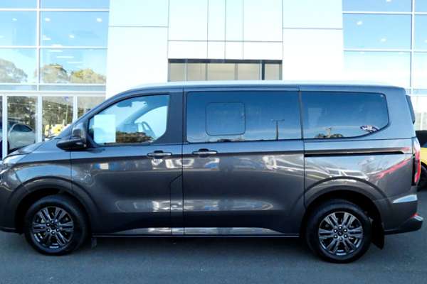 2024 Ford Transit Custom