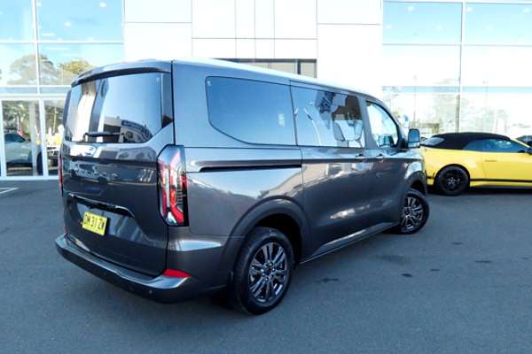 2024 Ford Transit Custom