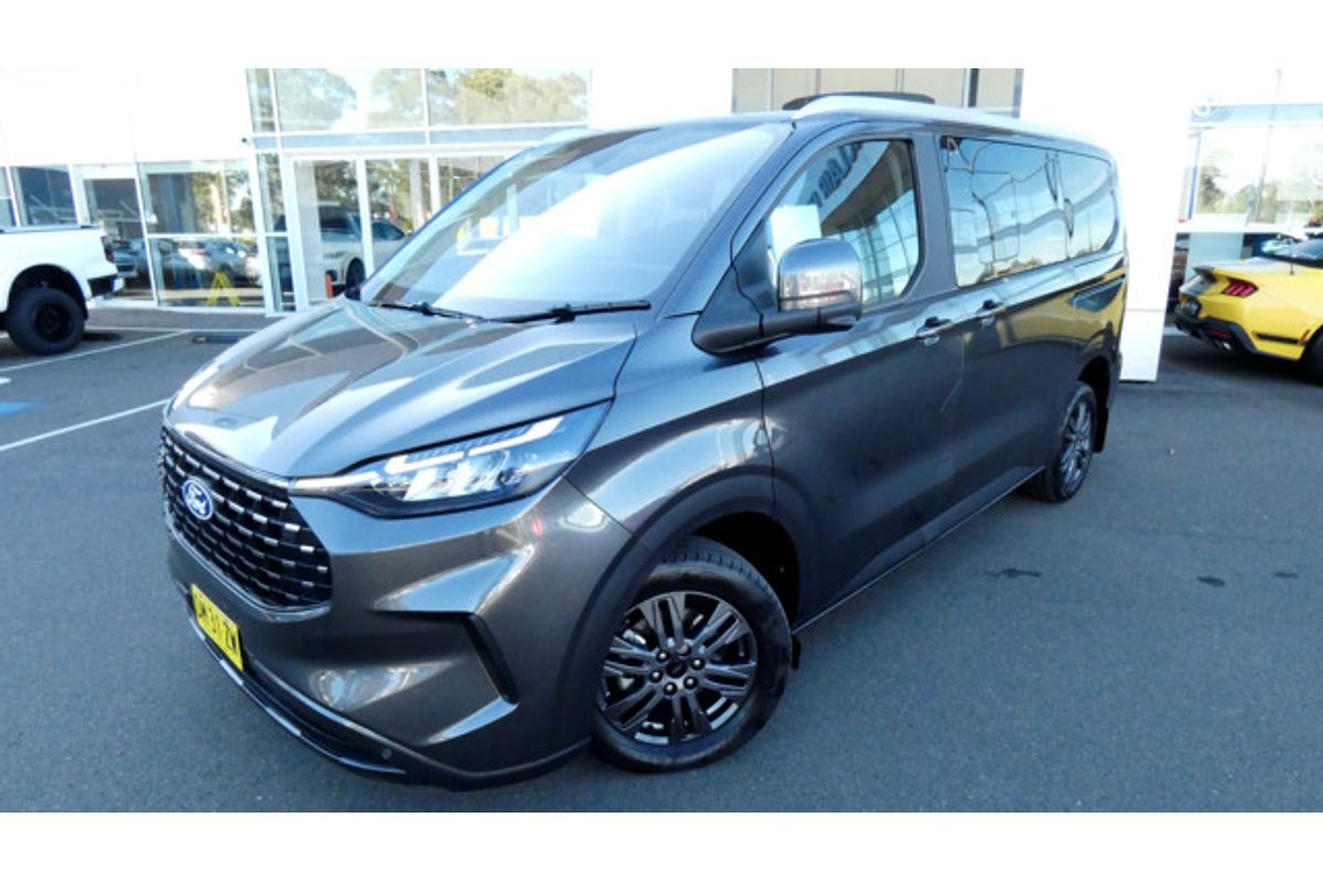 2024 Ford Transit Custom