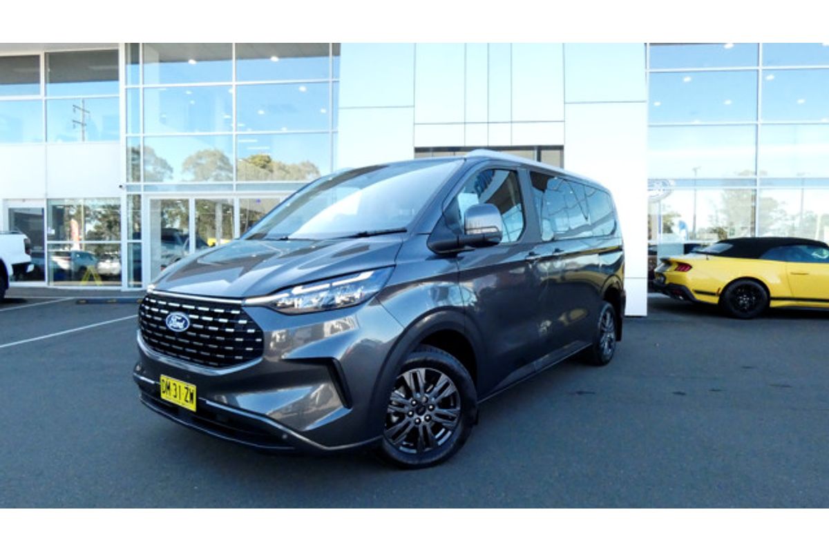 2024 Ford Transit Custom