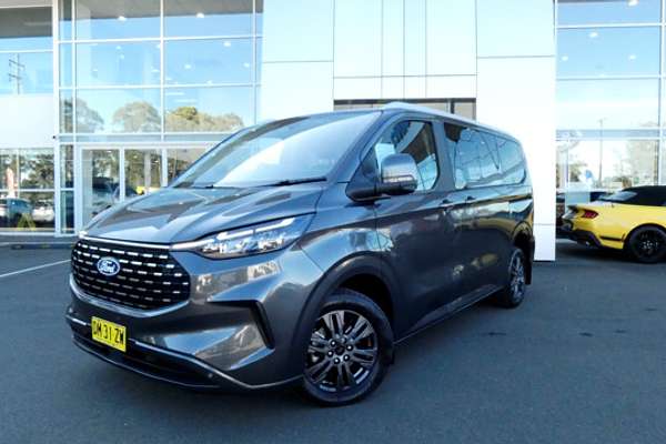 2024 Ford Transit Custom