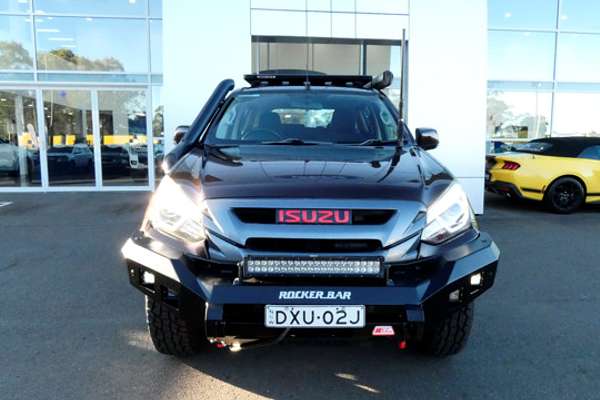 2018 Isuzu MU-X LS-M