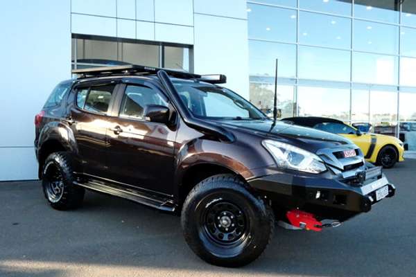 2018 Isuzu MU-X LS-M