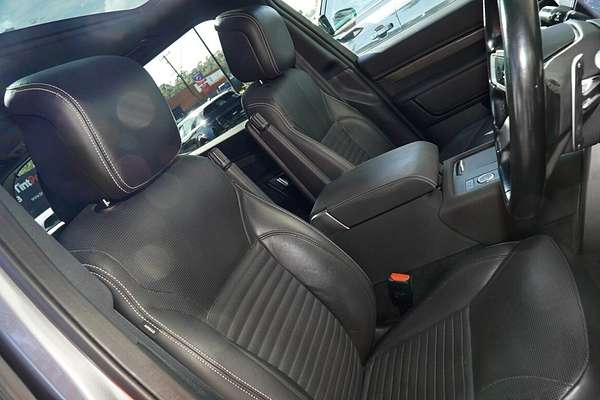 2021 Land Rover Discovery D300 R-Dynamic SE Series 5