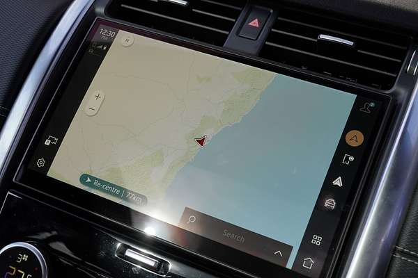 2021 Land Rover Discovery D300 R-Dynamic SE Series 5