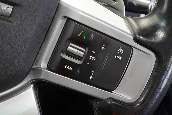 2021 Land Rover Discovery D300 R-Dynamic SE Series 5
