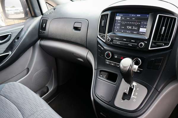 2017 Hyundai iLoad TQ3-V Series II