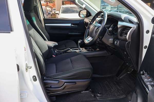 2019 Toyota Hilux SR5 GUN126R 4X4