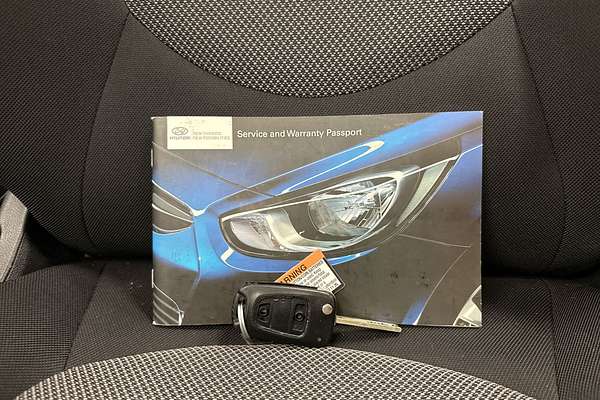 2012 Hyundai Accent Active RB