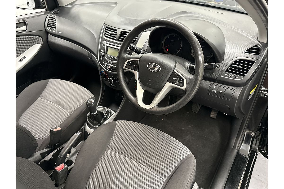 2012 Hyundai Accent Active RB