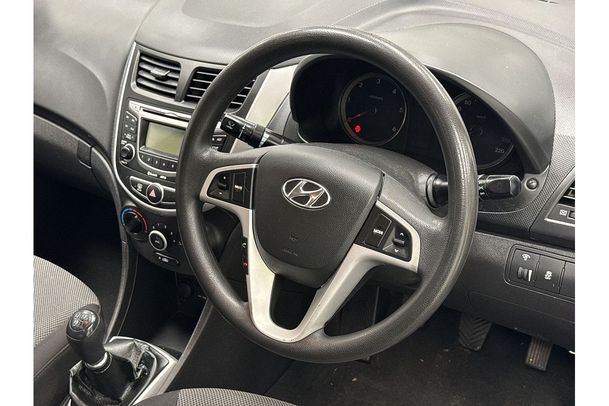 2012 Hyundai Accent Active RB