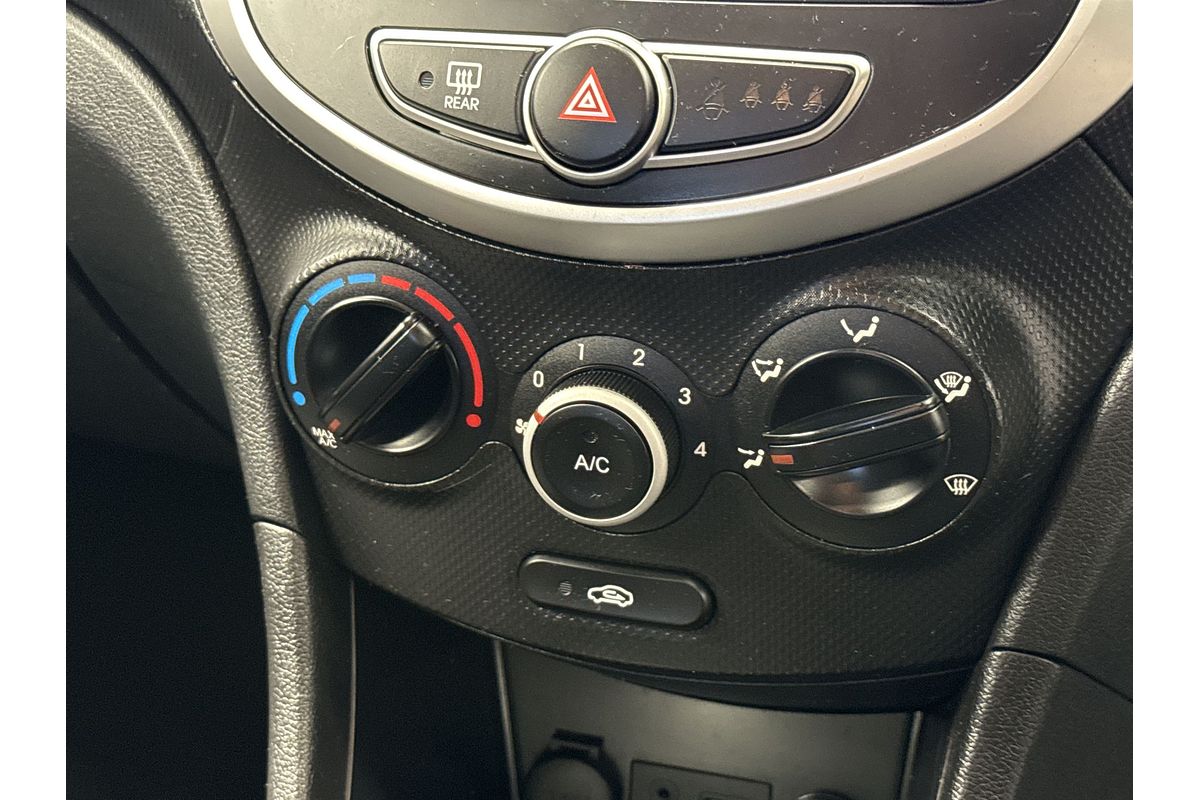 2012 Hyundai Accent Active RB