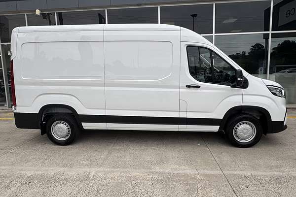 2025 LDV Deliver 9 LWB