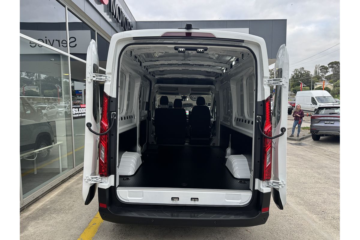 2025 LDV Deliver 9 LWB