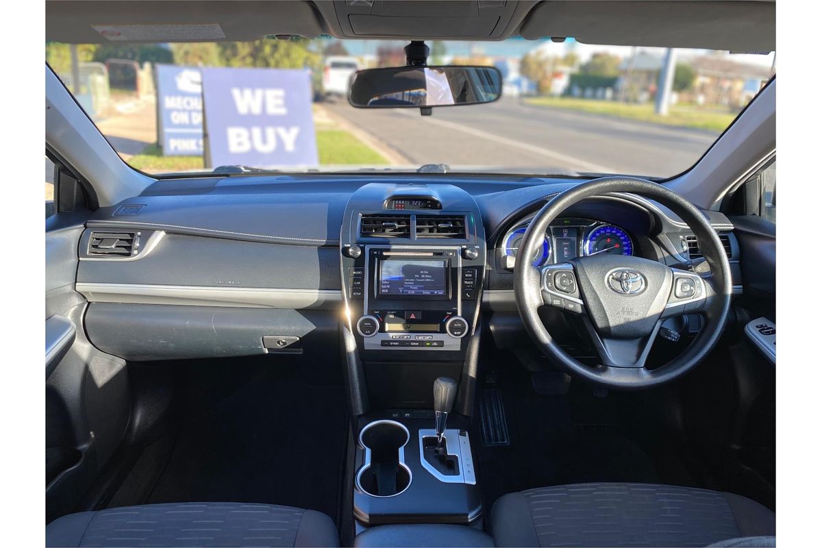 2017 Toyota Camry Altise AVV50R