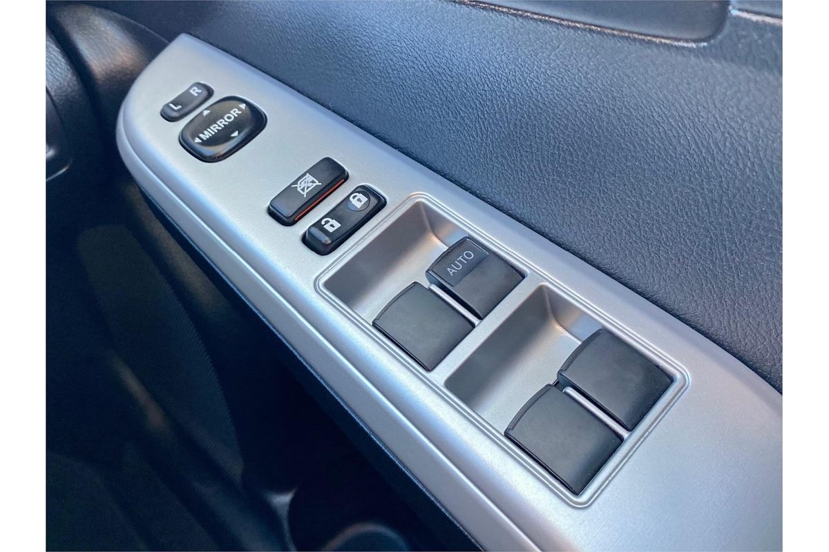 2017 Toyota Camry Altise AVV50R