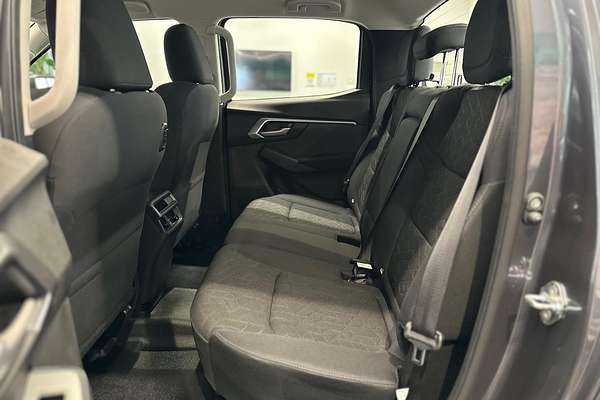 2025 Isuzu D-MAX LS-M 4X4