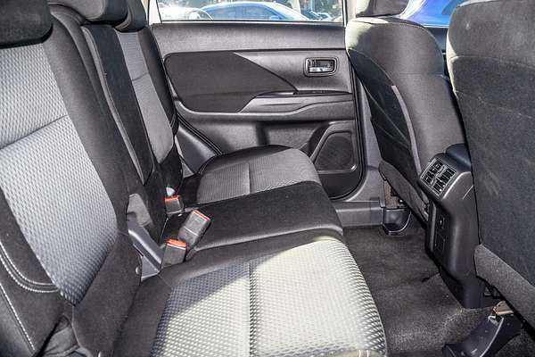 2018 Mitsubishi Outlander ES ZL