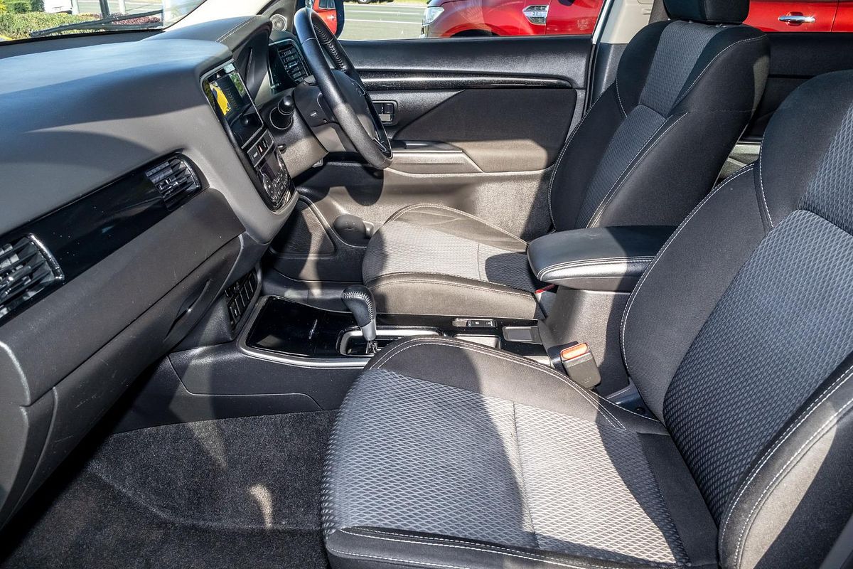 2018 Mitsubishi Outlander ES ZL