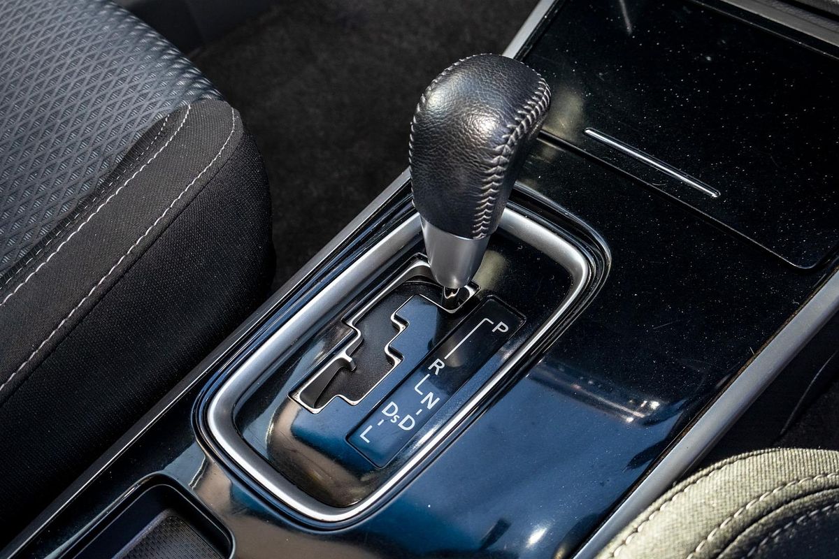 2018 Mitsubishi Outlander ES ZL