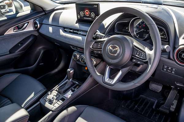 2025 Mazda CX-3 G20 Akari DK
