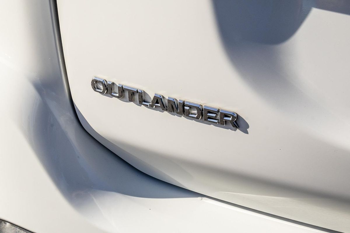 2018 Mitsubishi Outlander ES ZL