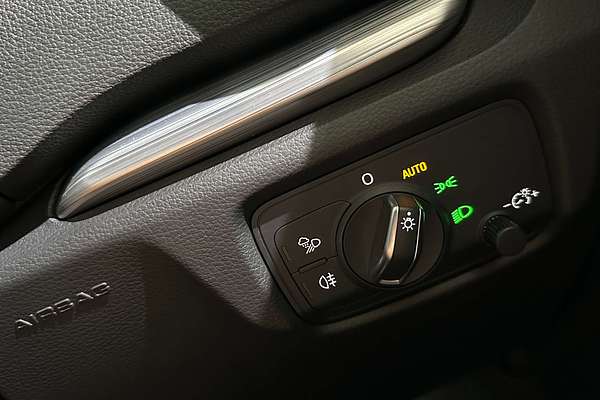 2019 Audi A3 35 TFSI S line plus 8V